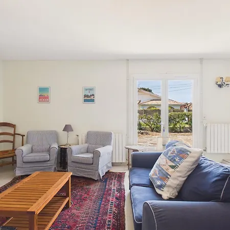 300m De La Mer, Maison Familiale Quartier Betey *
